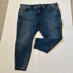 Torrid women’s regular stretch mid rise jeans size 28R